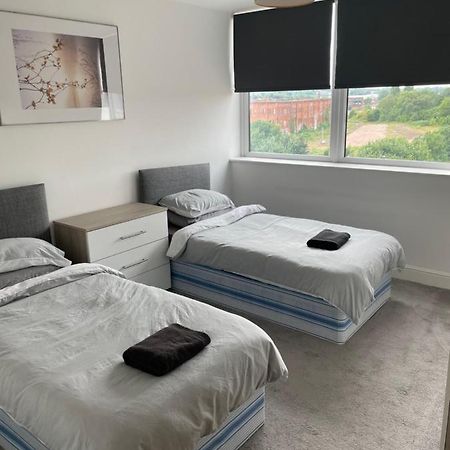 #0611 Two Bedroom Serviced Apartment - Free Parking Дерби Экстерьер фото